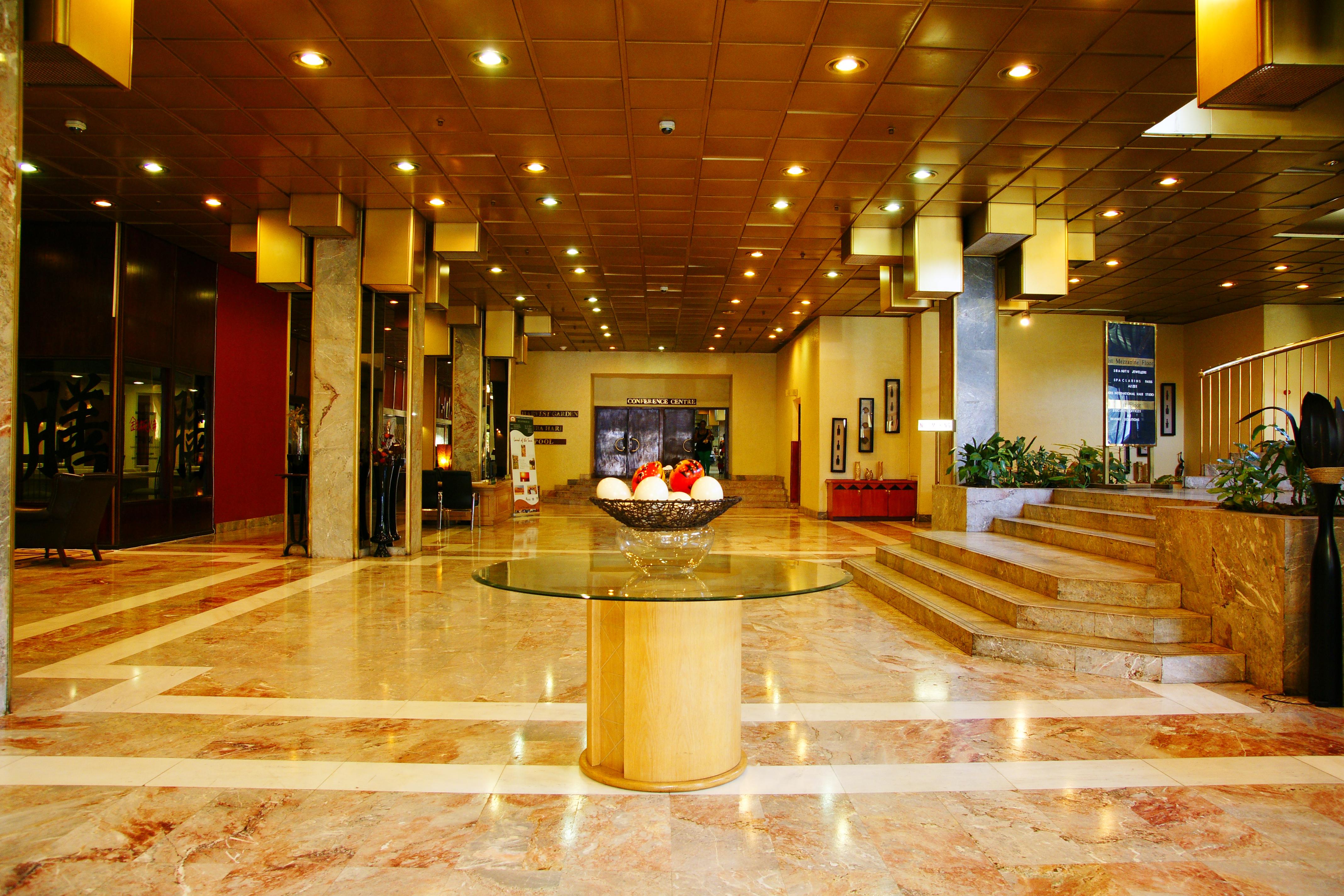 Rainbow Towers Hotel & Conference Centre Harare Buitenkant foto